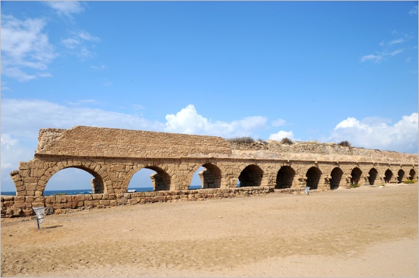 msk akvadukt v Caesareji Pmosk