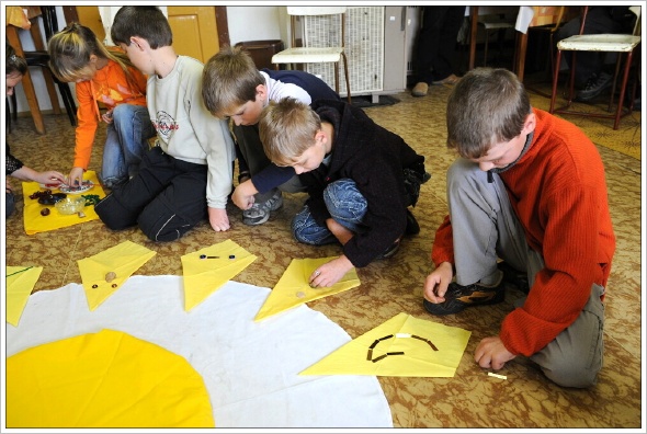 Ka�d� si ozdob� sv�j paprsek.